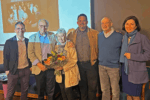 v.l.n.r.: Dennis vom Berg (Pandastorm Pictures), Roman Haller (Zeitzeuge, Unternehmer), Eva Haller (Ehefrau, Europäische Janusz Korczak Akademie), Patrick Jantke (Pandastorm Pictures), Alan Meltzer (US-Botschafter Berlin) und Anna Meltzer (Ehefrau vom US-Botschafter).