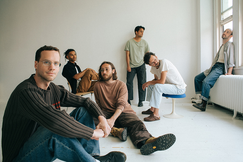 Whitney bringen mit „Small Talk“ Wärme und Soul auf deutsche Bühnen