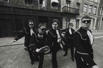 Das schwedische Rock-Phänomen The Hives kündigt die The Hives World Tour 2025 mit sechs Deutschland-Konzerten im Herbst und Winter an. Die "beste Liveband der Welt" feiert ihr neues Album „The Hives Forever Forever The Hives“.