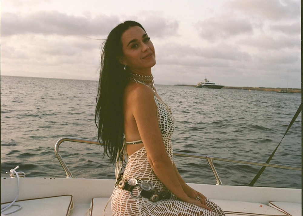 Katy Perry bandaids Single