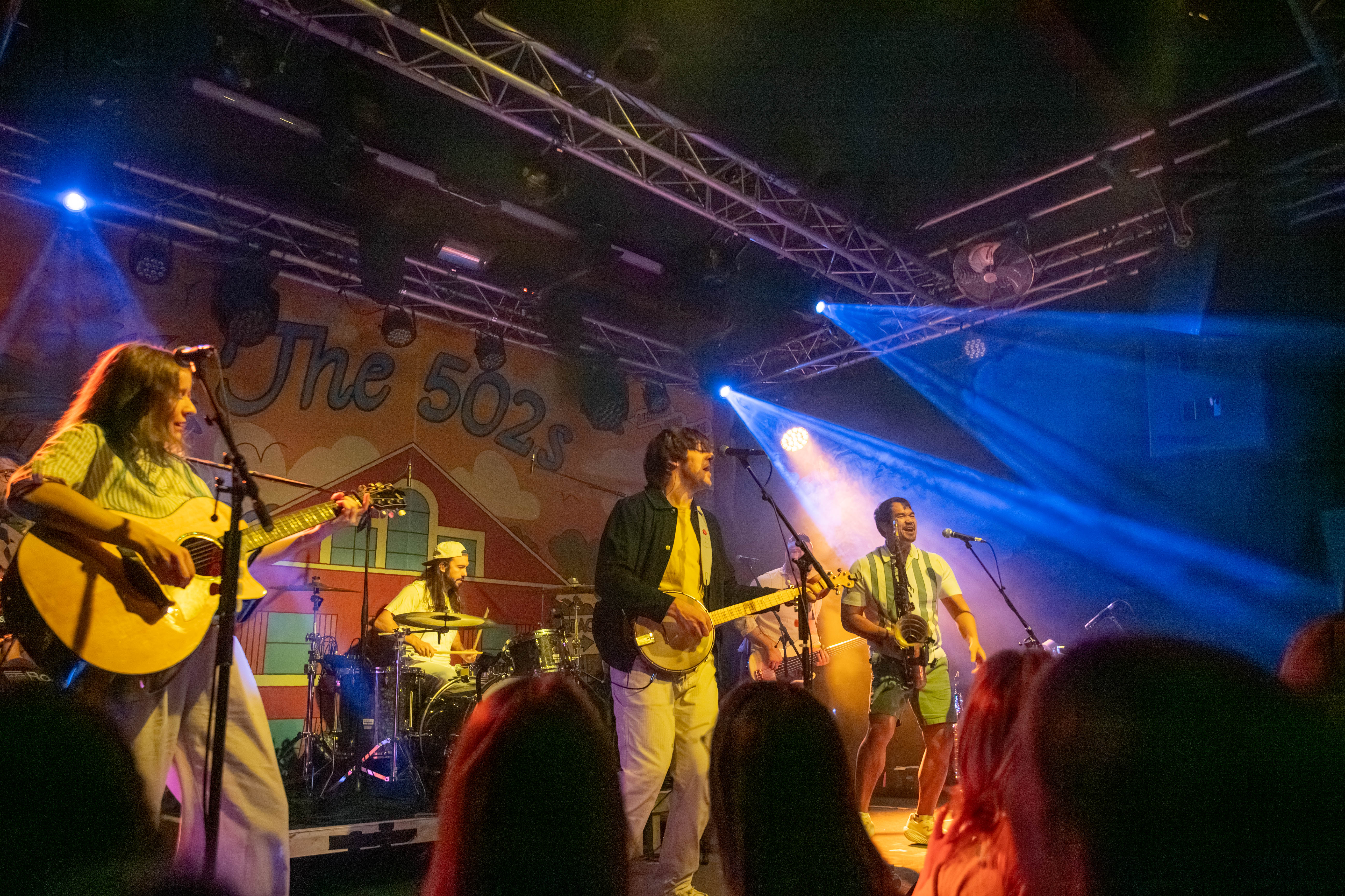 Sommernacht im Gebäude 9 The 502s