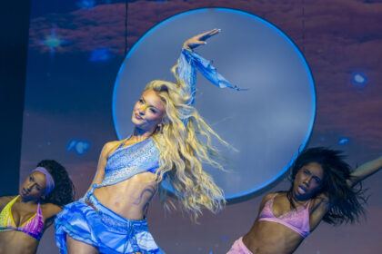 Zara Larsson Blue Moon Musikvideo