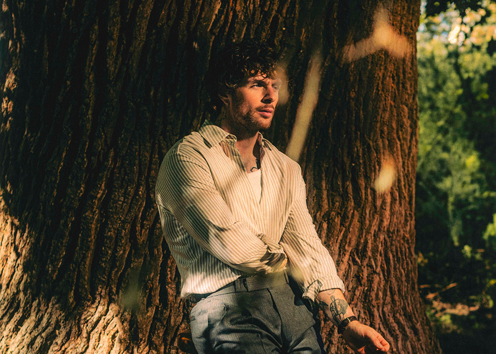 Tom Grennan Wrapped In Gold
